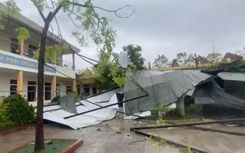 Bão số 10 gây thiệt hại rất nghiêm trọng, khiến 19 người chết, 13 người mất tích