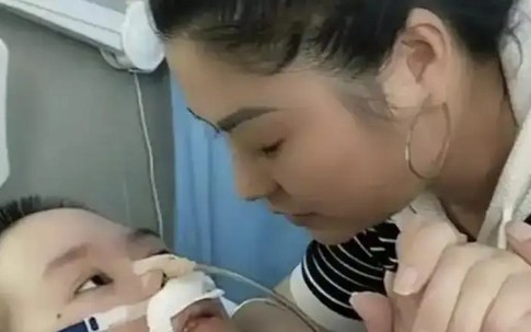 Con dâu tỉnh dậy sau nửa năm sống thực vật, nói câu khiến mẹ chồng bật khóc