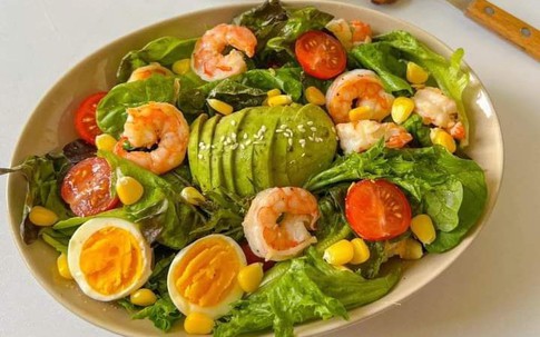 Ăn quá nhiều muối gây hại cho sức khoẻ: 5 bí quyết giảm muối hiệu quả mà ai cũng làm được