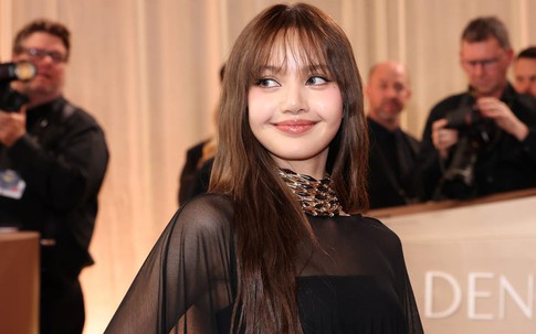 Lisa (BLACKPINK) gây chú ý tại thảm đỏ Quả cầu vàng 2026