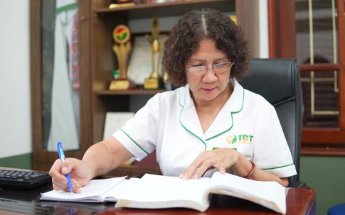 TTƯT, Th.sĩ, Bác sĩ Nguyễn Thị Tuyết Lan - Hơn 40 năm chữa bệnh và gìn giữ y học dân tộc