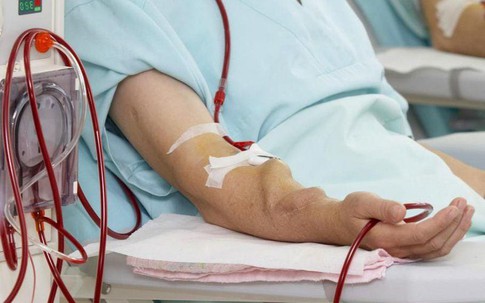 Người đàn ông 40 tuổi suy thận cấp do sai lầm khi ăn thịt gà, người Việt nên biết để tránh