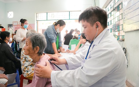 Từ 2026, hai đối tượng nào được tăng mức hưởng khám chữa bệnh BHYT lên 100%?