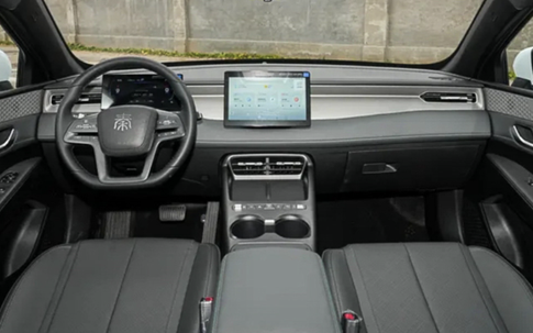 Sedan hạng B hybrid giá 300 triệu đồng công nghệ đẳng cấp, chạy điện 210km, siêu tiết kiệm xăng, cạnh tranh Honda City, rẻ hơn Kia Morning, Hyundai Grand i10