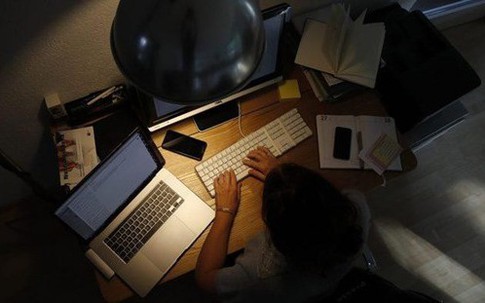 Thói quen sinh hoạt đang bào mòn sức khỏe của người trẻ đô thị