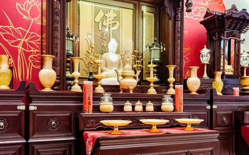 Sai lầm khi dọn bàn thờ cuối năm dễ gây tán tài, mất lộc