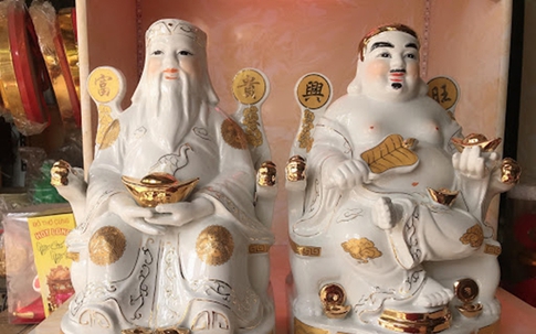 Cách lau dọn bàn thờ Thần tài cuối năm đắc tài đắc lộc