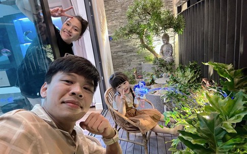 Trung Ruồi 'Táo quân': Làm bốc vác, shipper, giờ sung túc bên vợ diễn viên trong căn chung cư hơn 10 tỷ với thiết kế độc đáo