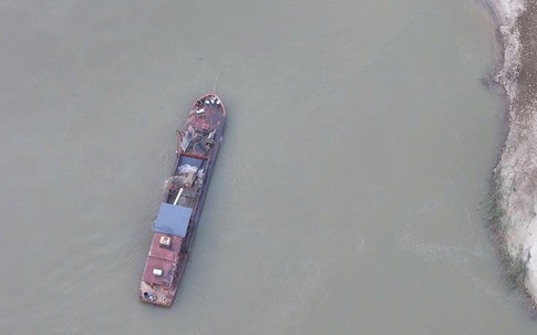 Khai thác cát trái phép ở Lào Cai, 3 đối tượng bị khởi tố