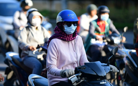 Thời tiết Hà Nội hôm nay: Rét và sương mù gây ấn tượng