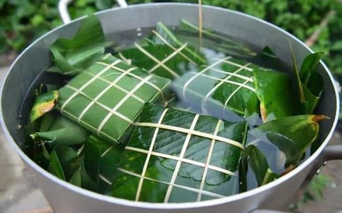 Mẹo luộc bánh chưng xanh tự nhiên, bên trong chín mềm, thơm ngon chuẩn vị