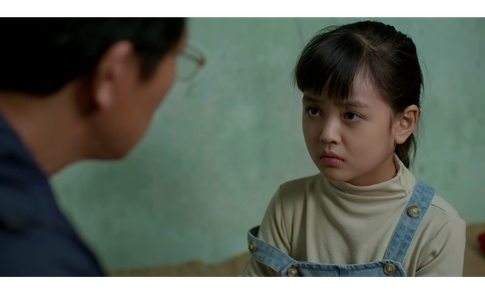 Bé Nhi đã nhận ra sai lầm của bố mẹ trong quá khứ