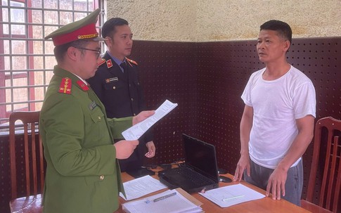 Gây tai nạn làm 2 người tử vong trong đêm, tài xế ô tô bị khởi tố