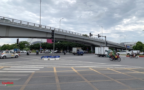 Hà Nội: Cấm ô tô quay đầu trên đường Cổ Linh từ ngày 25/1 để xây hầm chui