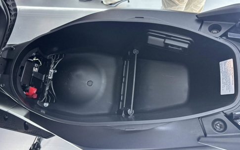 Giá xe Honda Air Blade giảm sốc, rẻ chưa từng có, 43 triệu đồng sở hữu xe ga cận cao cấp, khách đua chốt đơn dịp Tết