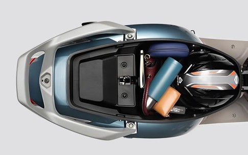 Trải nghiệm xe máy điện giá 22,9 triệu đồng pin bền, cốp cực rộng, đi hơn 100km/lần sạc, trang bị sánh ngang Honda Vision, chi phí như xe số Wave Alpha