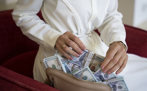 Sinh ra đã có số sung túc: Những cung hoàng đạo giàu nhờ trí tuệ và nhân duyên