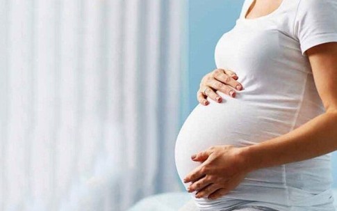 Bà bầu đi đám ma nên mang theo gì?