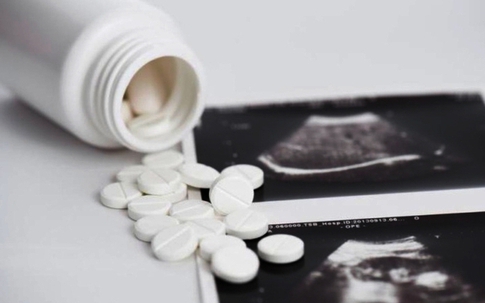 Thai phụ suýt tử vong, buộc phải cắt toàn bộ tử cung vì sai lầm khi tự ý dùng thuốc phá thai