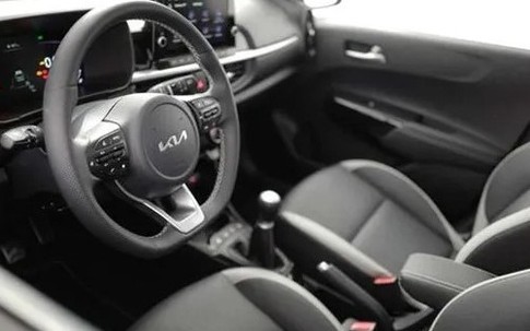 Giá lăn bánh Kia Morning giảm kỷ lục, thấp chưa từng có, hatchback rẻ nhất phân khúc cạnh tranh gay gắt với Hyundai Grand i10 về doanh số