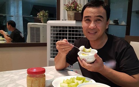 Món ăn sáng chưa tới 20.000 đồng khiến 'MC quốc dân' Quyền Linh cực mê, tấm tắc khen ngon