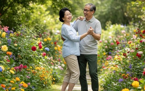 Nghỉ hưu, bán nhà phố về quê tận hưởng, ai ngờ lương hưu 37 triệu đồng/tháng vẫn không đủ sống