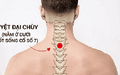 Xoa bóp bấm huyệt giúp làm ấm cơ thể, giải cảm trong mùa lạnh