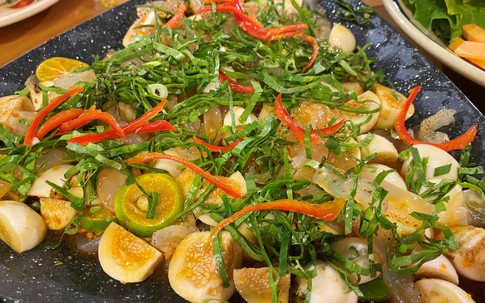 Cách làm gỏi sứa ngâm mắm nhĩ trộn cà pháo thơm ngon