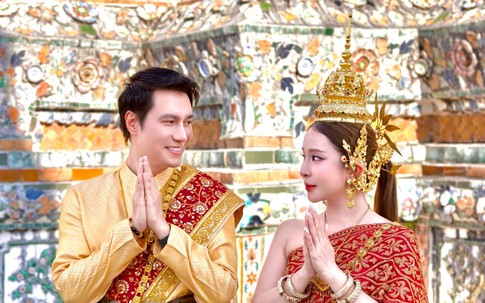 Khoảnh khắc tình tứ của Việt Anh - Quỳnh Nga ở Thái Lan