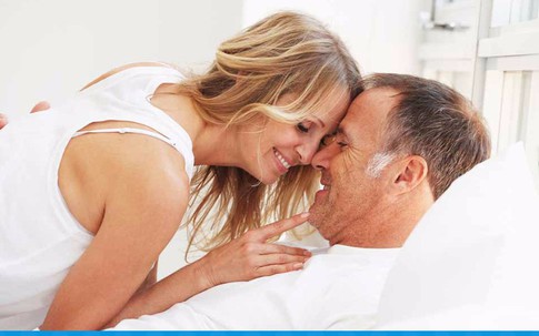 Làm cách nào để duy trì sức khỏe trong "chuyện ấy" ở người cao tuổi và đảm an toàn