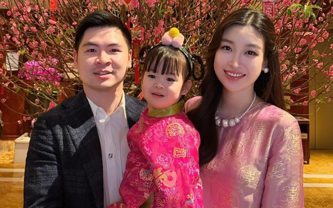 Đỗ Mỹ Linh gây chú ý ngày đầu năm mới