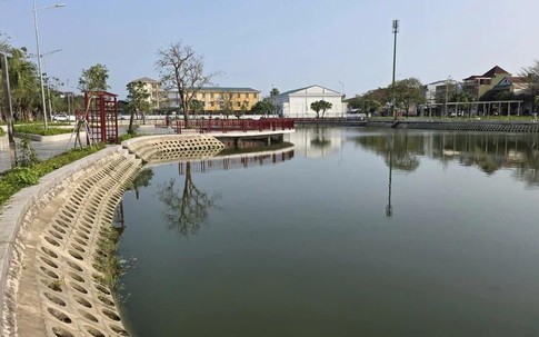 Tìm thấy thi thể bé gái 8 tuổi nổi trên hồ ở trung tâm Hà Tĩnh