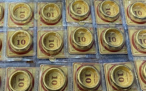 Giá vàng hôm nay 23/2: Vàng SJC, vàng nhẫn Bảo Tín Minh Châu, Doji, Phú Quý, PNJ điều chỉnh ra sao ngày đầu năm?