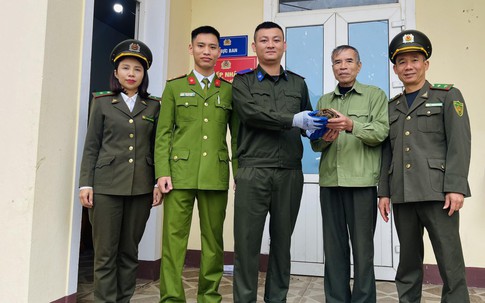 Động vật quý hiếm đi lạc vào vườn nhà dân