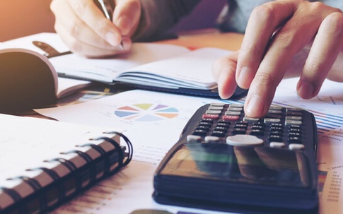 Nhiều người 'đi làm như đi chơi' nhưng cứ đòi thưởng Tết cao