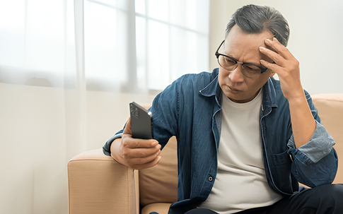 Con gái dọa không đẻ nếu tôi không chịu chăm cháu