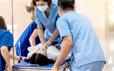 Người phụ nữ 70 tuổi nhồi máu cơ tim lúc nửa đêm từ dấu hiệu nhiều người bỏ qua