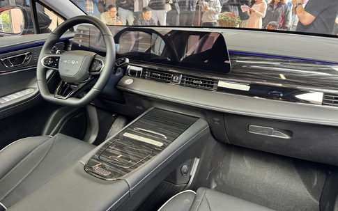 SUV hạng B giá 479 triệu đồng ở Việt Nam ra thêm bản hybrid cạnh tranh Toyota Corolla Cross, Honda HR-V, chi trả như xe hạng A có tạo sốt cuối năm?