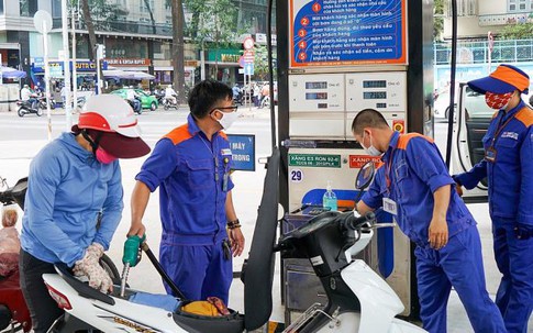 Bảo đảm nguồn cung xăng dầu, ổn định thị trường xuyên Tết Nguyên đán 2026