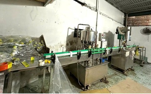 Ninh Bình: Phát hiện cơ sở pha chế dấm giả từ nước lã và axit công nghiệp ở Ý Yên