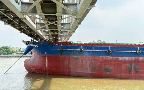 Đồng Nai: Khởi tố vụ tàu Thành Đạt 86 va vào cầu Ghềnh làm gián đoạn đường sắt Bắc – Nam