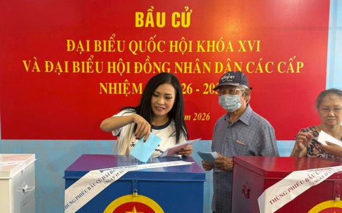 Sao Việt đồng loạt khoe ảnh đi bầu cử, lan tỏa tinh thần ngày hội non sông