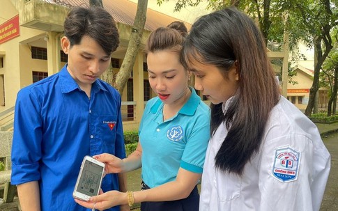 Học sinh, sinh viên đóng và hưởng BHYT như thế nào từ 1/7 khi tăng lương cơ sở?