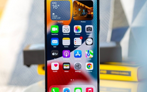 Giá iPhone 13 Pro Max cực rẻ, chưa tới 12 triệu đồng sở hữu iPhone khung viền thép, camera zoom xịn chẳng kém iPhone 17 Pro Max