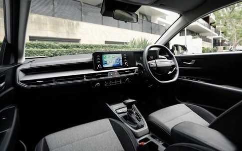 SUV hạng A hybird giá 295 triệu đồng của KIA siêu tiết kiệm xăng, thiết kế gọn gàng, mở khóa bằng smartphone, rẻ chỉ như Kia Morning cực thích hợp đi trong đô thị