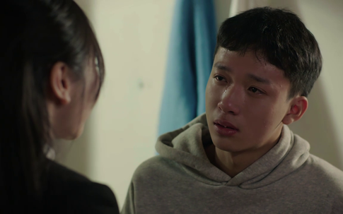 Sơn Tùng khiến khán giả rơi nước mắt