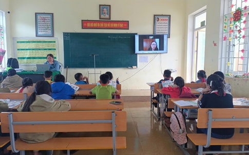 Nghệ An: Chuyện học tiếng Anh qua màn hình của những đứa trẻ ở vùng 'trắng' giáo viên