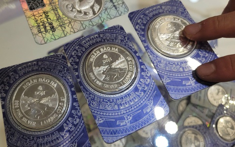 Giá bạc hôm nay 26/3: Thị trường trong nước tiếp tục điều chỉnh, xu hướng giảm chiếm ưu thế