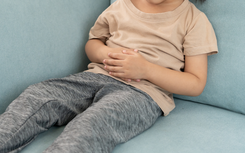 Viêm nhiễm vùng kín 5 tháng không khỏi, bé gái 10 tuổi phát hiện nguyên nhân ít ai ngờ