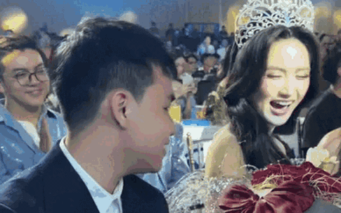 Bạn trai yêu 9 năm của Ý Nhi có động thái gây chú ý